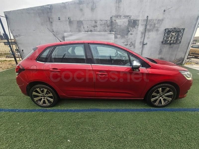 Usado Citroën C4 Feel 120 CV (88 kW) 2015 Granate Berlina