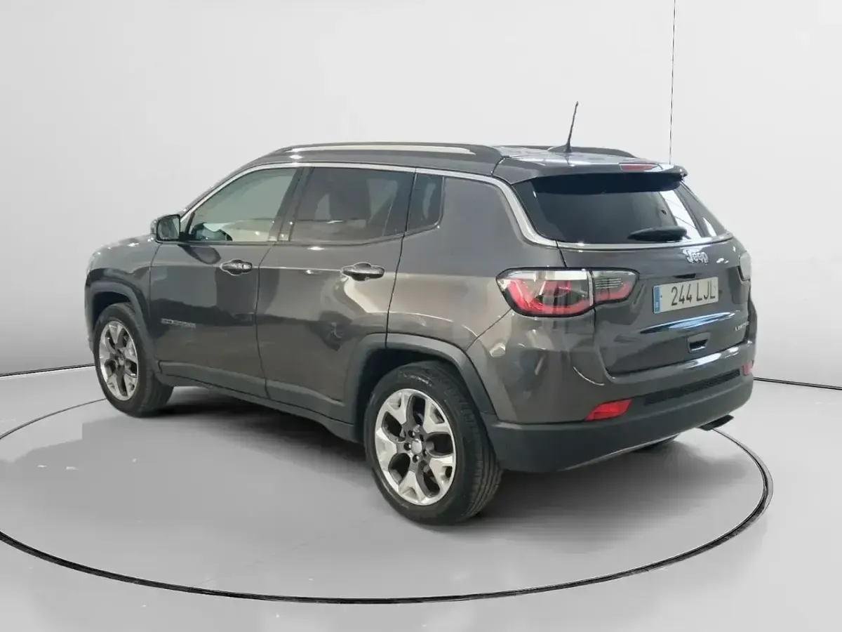 Occasion Jeep Compass Limited 140 PK (102 kW) 2020 Zwart SUV