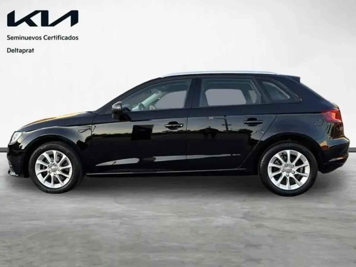 Usado Audi A3 Advanced Plus 110 CV (80 kW) 2015 Negro Berlina