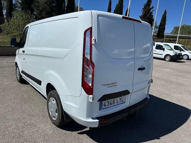 Usado Ford Transit Custom Trend 130 CV (95 kW) 2022 Blanco Berlina