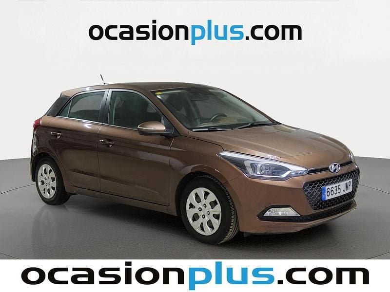 Usado Hyundai i20 100 CV (73 kW) 2016 Marrón