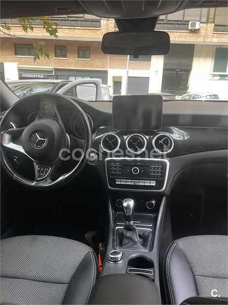 Usado Mercedes CLA200 136 CV (100 kW) 2018 Negro Berlina
