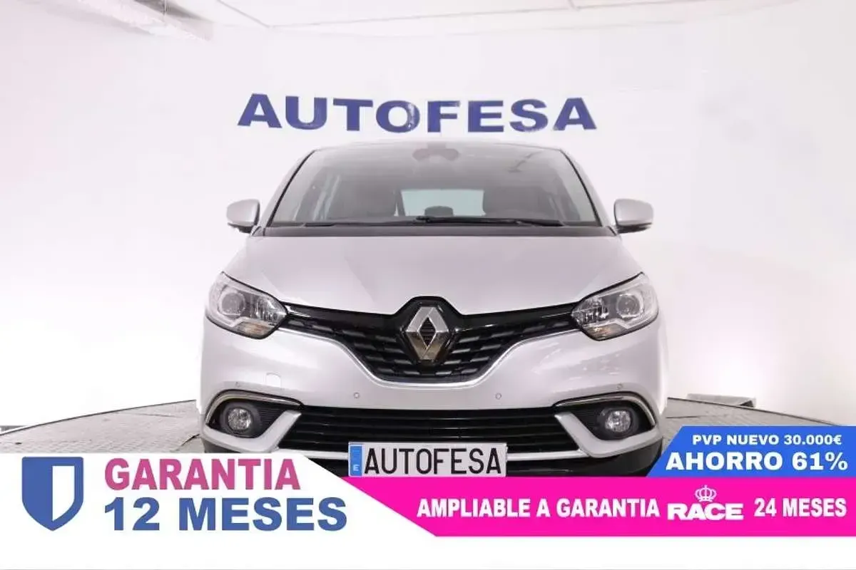 Usado Renault Scenic E-Tech Business 120 CV (88 kW) 2019 Gris Monovolumen