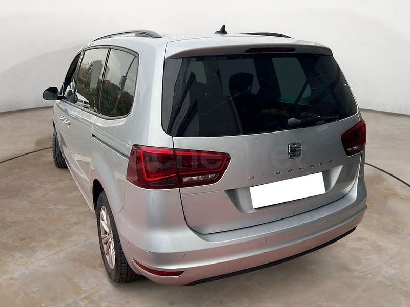 Usado Seat Alhambra Style 150 CV (110 kW) 2022 Gris / plata Monovolumen