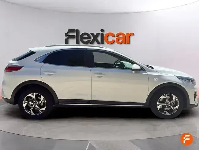 Usado Kia XCeed 136 CV (100 kW) 2021 Blanco SUV