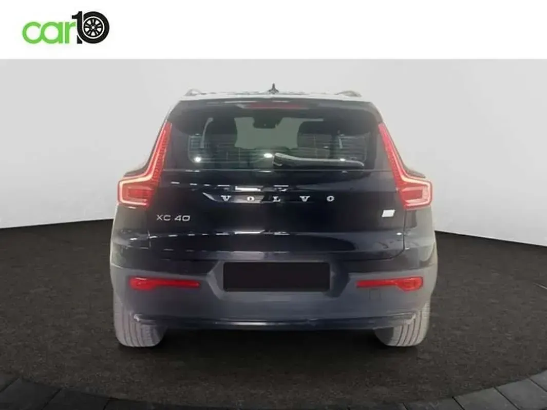 Usado Volvo XC40 Inscription 211 CV (155 kW) 2020 Negro SUV