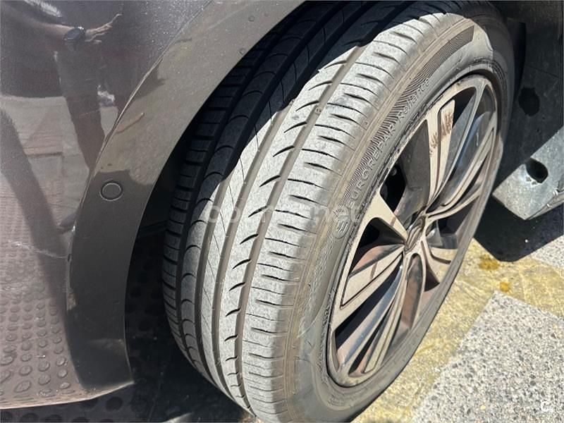 Usado Citroën C4 Picasso Shine 120 CV (88 kW) 2018 Gris / plata Monovolumen