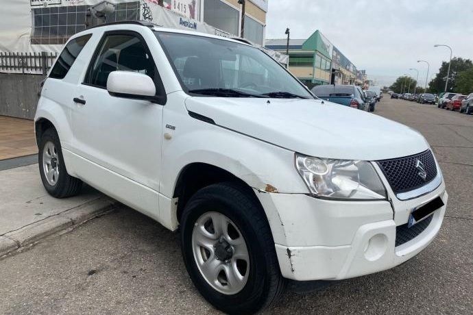 Usado Suzuki Grand Vitara 129 CV (94 kW) 2009 Blanco SUV
