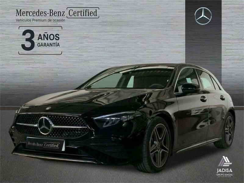 Negro Usado 2024 Mercedes A180 AMG line Berlina | 33.990 € (Precio justo) - Imagen 1/4