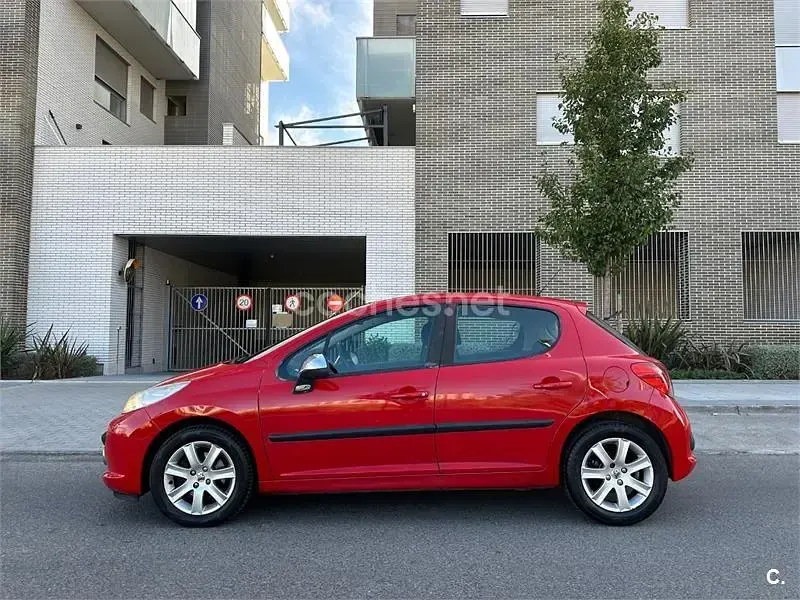 Usado Peugeot 207 Sport 90 CV (66 kW) 2007 Rojo Berlina
