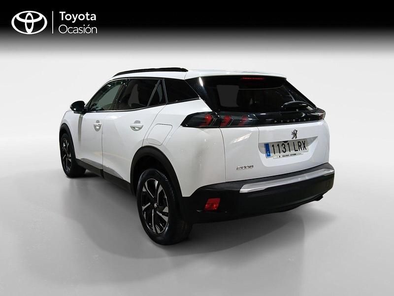 Usado Peugeot 2008 Allure 100 CV (73 kW) 2021 Blanco SUV