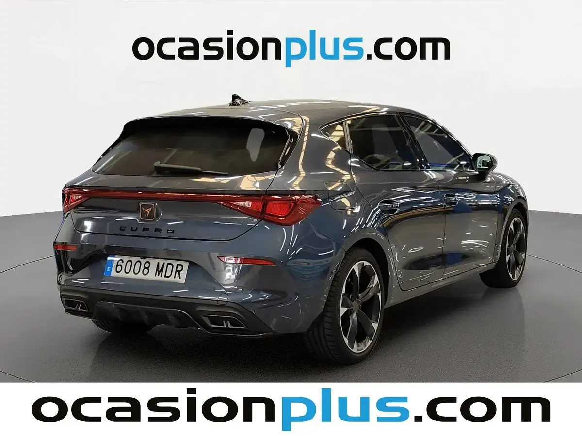 Usado Cupra Leon 150 CV (110 kW) 2023 Gris Utilitario