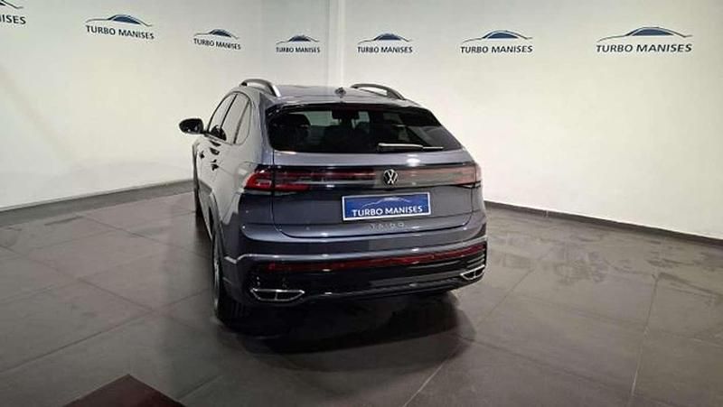 Usado VW Taigo R-line 150 CV (110 kW) 2022 Gris SUV