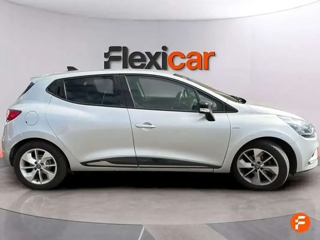 Usado Renault Clio Business 75 CV (55 kW) 2018 Gris Utilitario