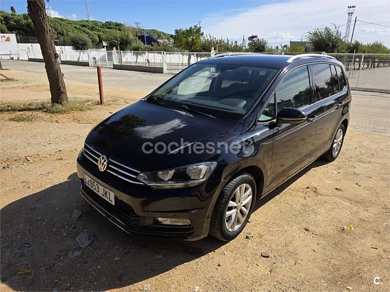 Negro Usado 2015 VW Touran Advance Monovolumen | 11.900 € (Precio justo) - Imagen 1/4