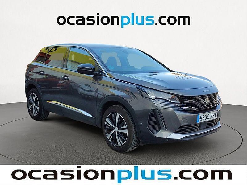 Usado Peugeot 3008 Allure 131 CV (96 kW) 2023 Gris plata SUV
