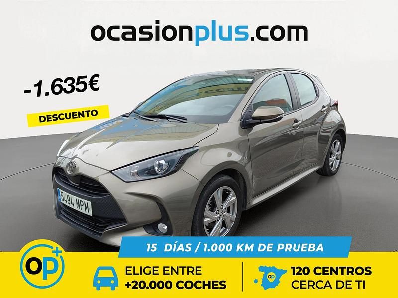 Usado Toyota Yaris Hybrid Active 116 CV (85 kW) 2024 Marrón Berlina