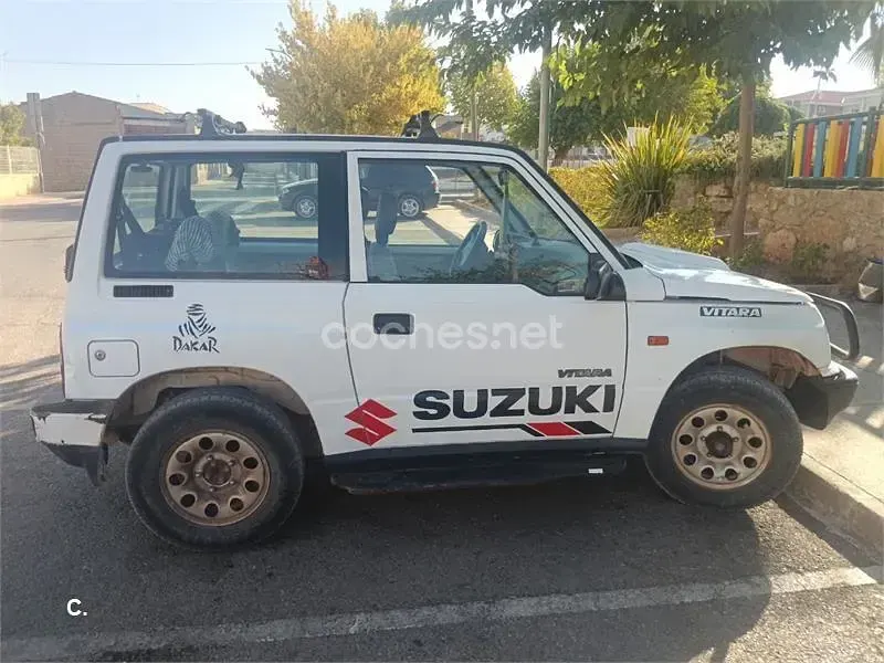 Usado Suzuki Vitara 75 CV (55 kW) 2001 Blanco SUV