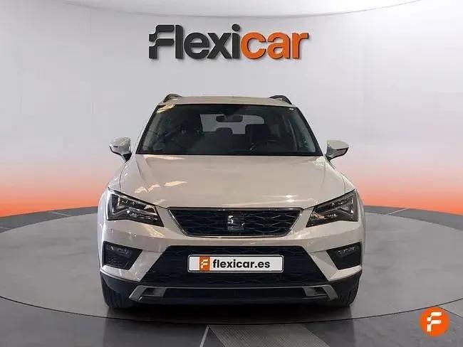 Begagnad Seat Ateca Style 115 HK (84 kW) 2019 Vit SUV