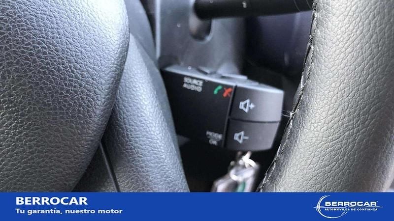 Usado Opel Vivaro Expression 115 CV (84 kW) 2016 Blanco Monovolumen