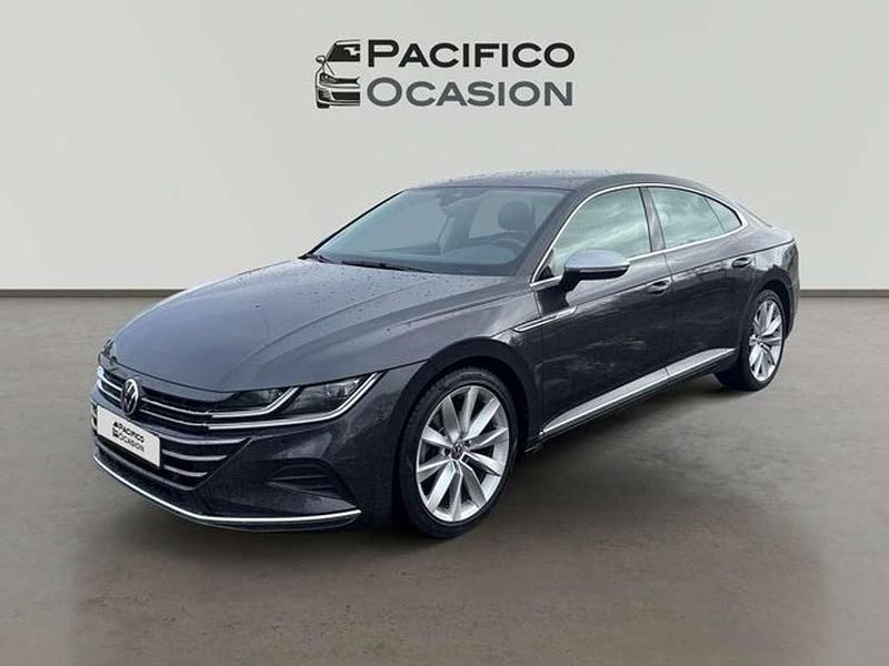 Usado VW Arteon Elegance 150 CV (110 kW) 2022 Gris Coupe