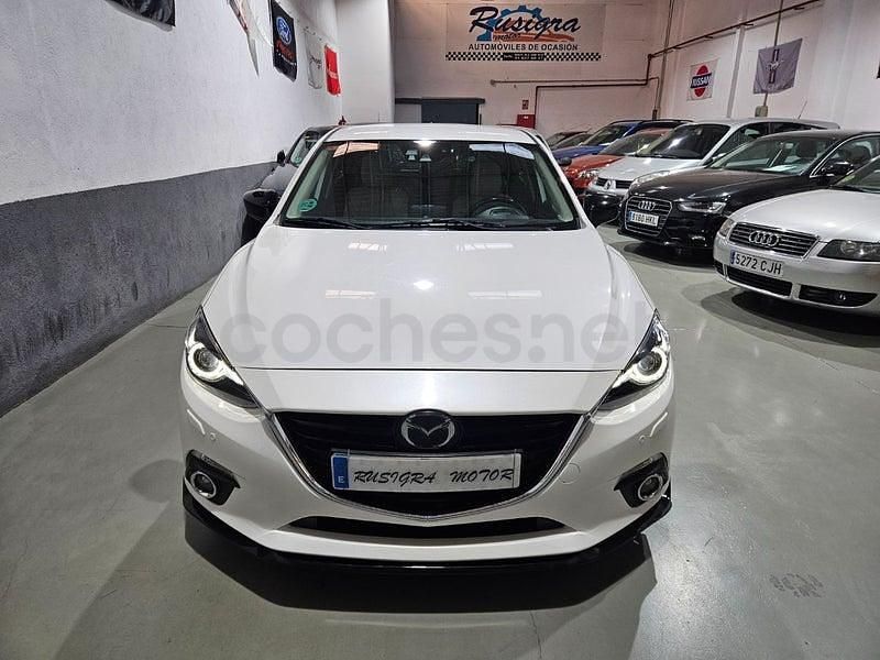 Używany Mazda 3 Luxury 150 KM (110 kW) 2014 Biały Sedan/Limuzyna