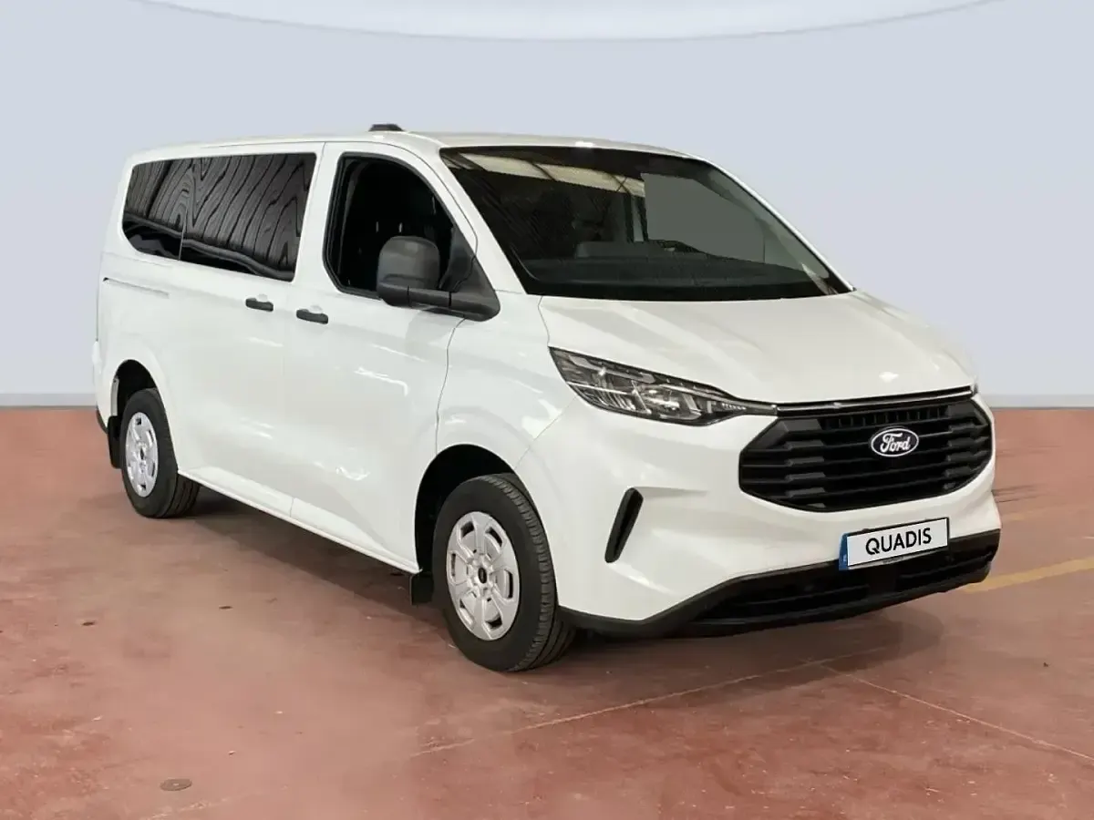 Usado Ford Transit Custom Trend 136 CV (100 kW) 2024 Blanco Familiar