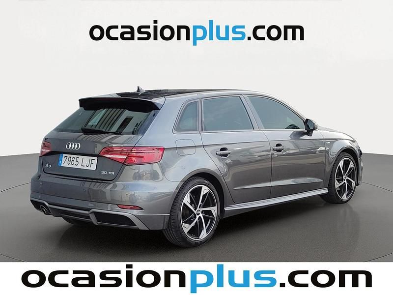 Usado Audi A3 116 CV (85 kW) 2020 Gris Berlina