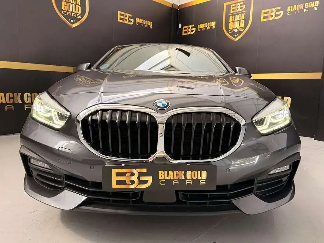 Usado BMW 118 150 CV (110 kW) 2021 Gris Utilitario