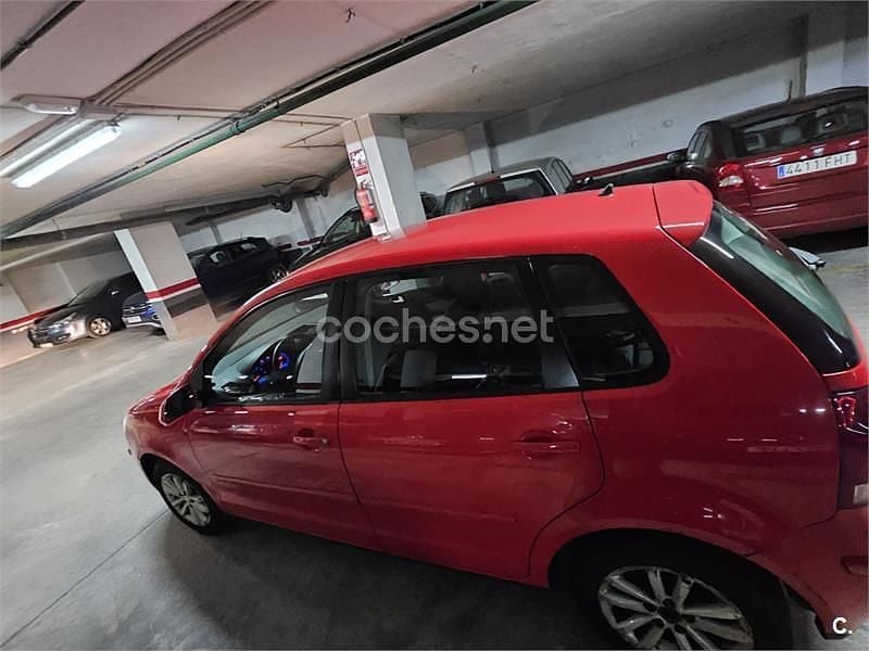 Usado VW Polo Match 80 CV (58 kW) 2006 Rojo Berlina
