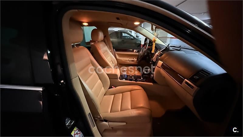 Usado VW Touareg 225 CV (165 kW) 2008 Negro SUV