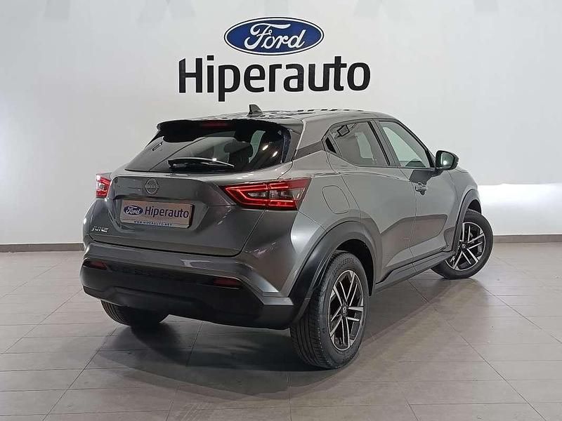 Usado Nissan Juke N-Connecta 114 CV (83 kW) 2025 Gris SUV