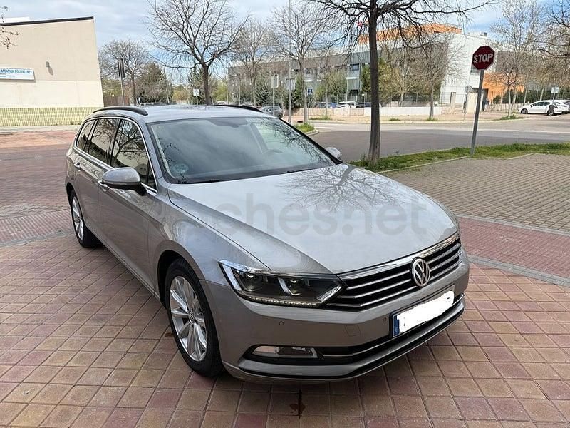 Usado VW Passat Advance 150 CV (110 kW) 2016 Gris / plata Familiar