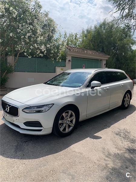 Usado Volvo V90 Momentum 150 CV (110 kW) 2018 Blanco Familiar