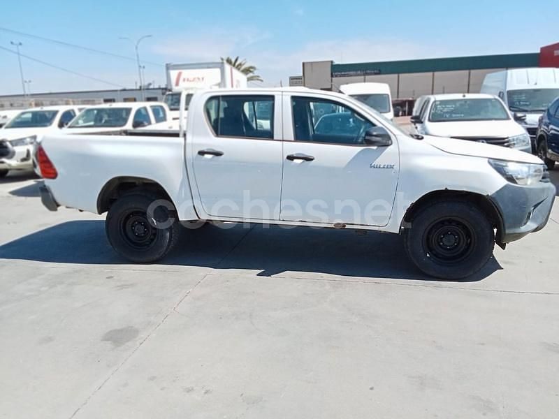 Usado Toyota HiLux 150 CV (110 kW) 2019 Blanco Recogida