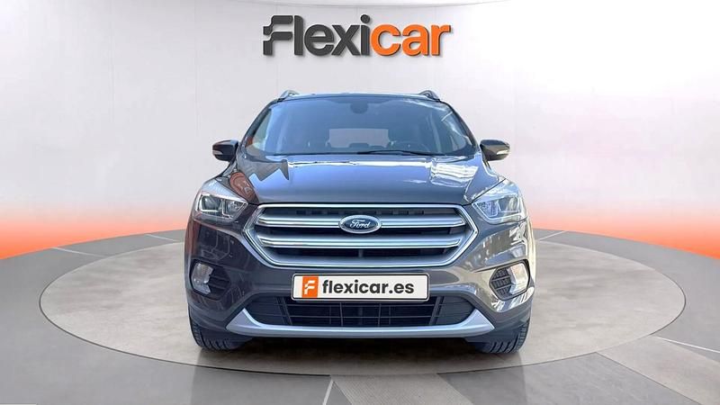 Usado Ford Kuga Trend+ 150 CV (110 kW) 2018 Gris SUV