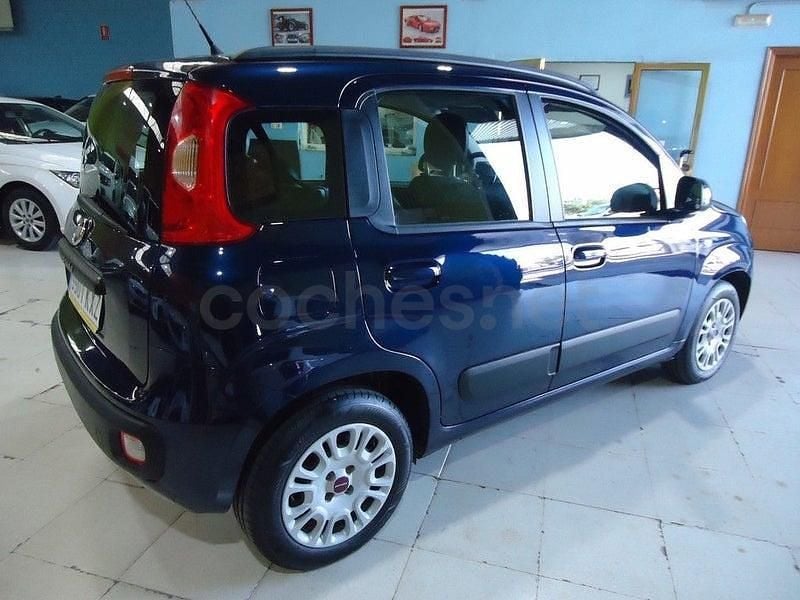 Usado Fiat Panda Lounge 69 CV (50 kW) 2019 Azul Utilitario