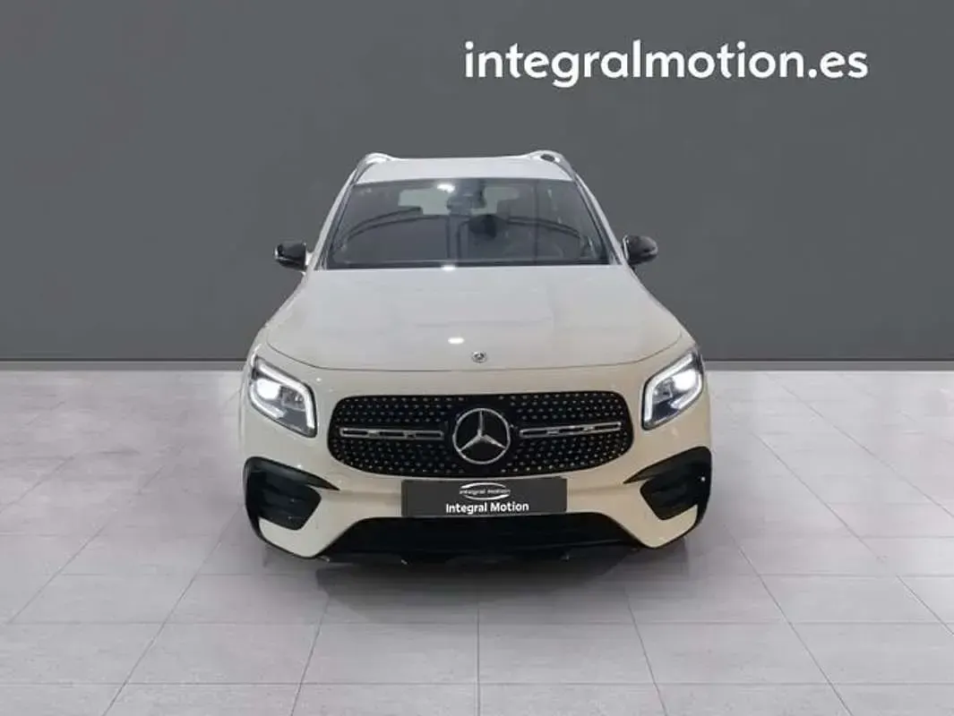 Usado Mercedes GLB200 163 CV (119 kW) 2020 Blanco SUV