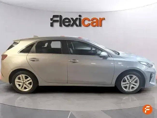 Usado Kia Ceed 140 CV (102 kW) 2020 Gris Utilitario