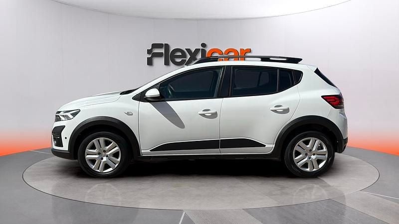 Usado Dacia Sandero Essentiel 101 CV (74 kW) 2024 Blanco Berlina