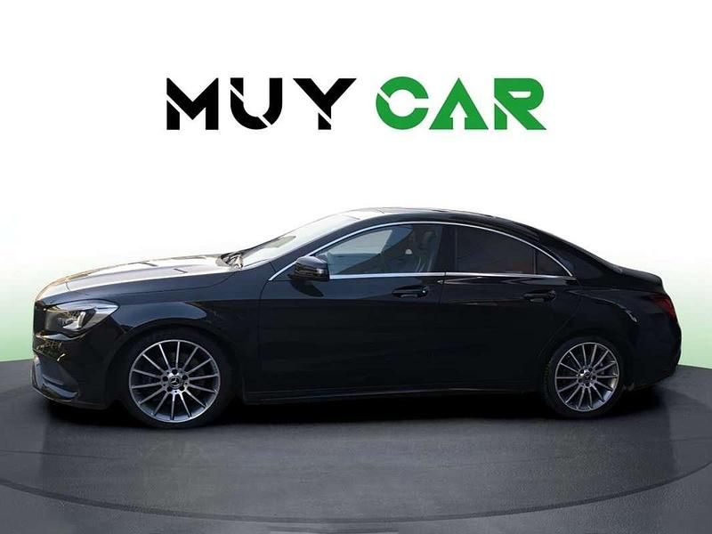 Usado Mercedes CLA220 177 CV (130 kW) 2018 Negro Berlina