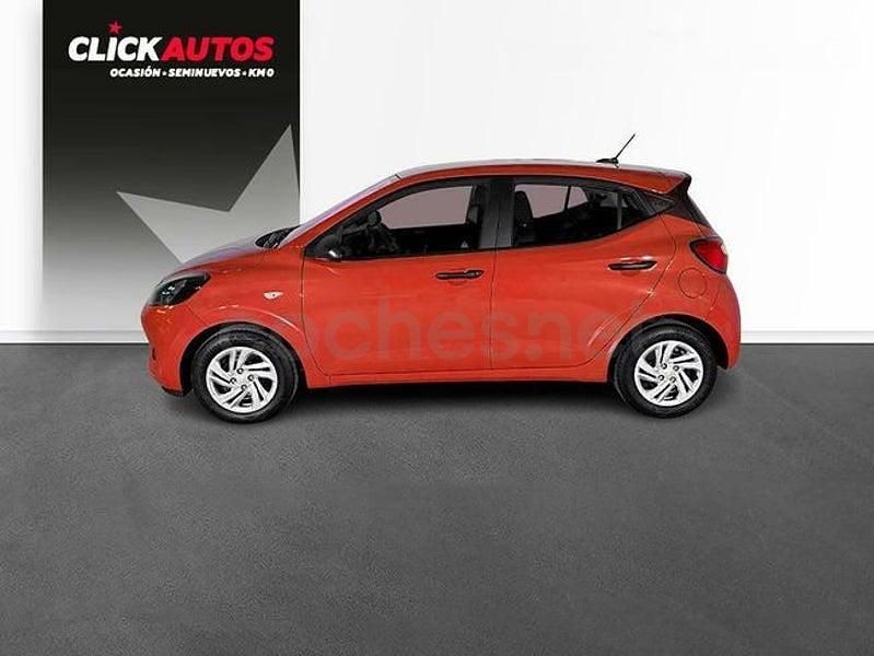 Usado Hyundai i10 63 CV (46 kW) 2024 Rojo Utilitario