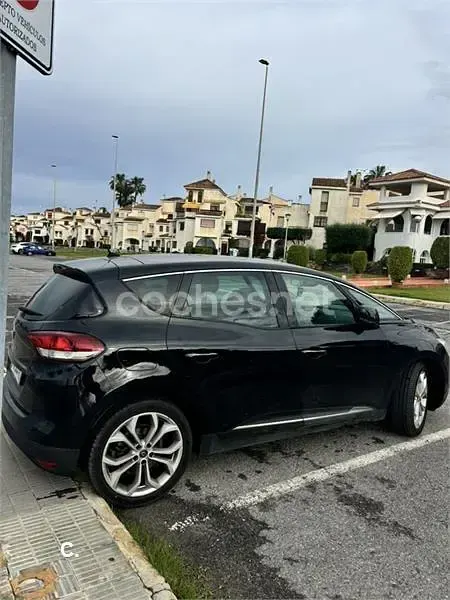 Usado Renault Scénic IV LIMITED 150 CV (110 kW) 2020 Negro Monovolumen