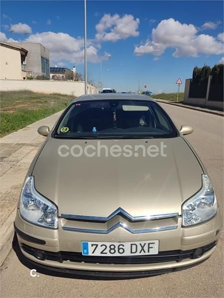 Usado Citroën C5 110 HP (80 kW) 2006 Bege Sedan