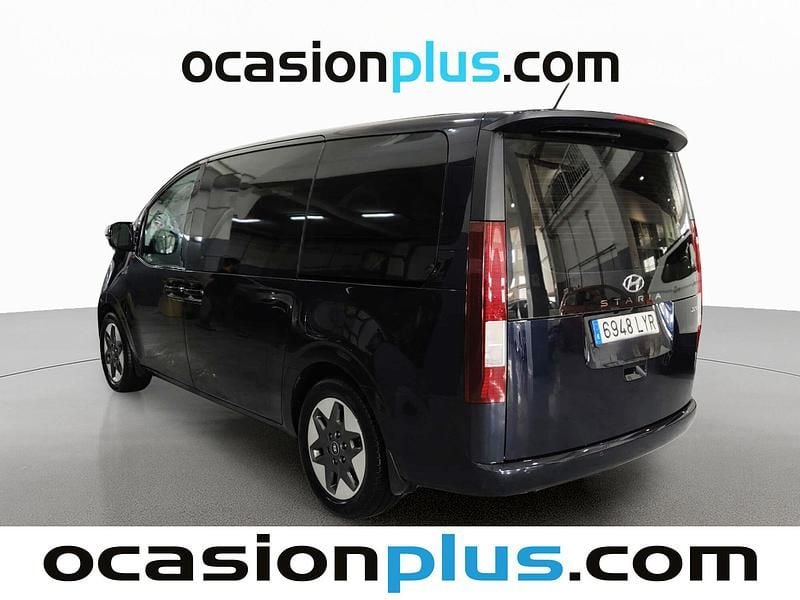 Usado Hyundai Staria 177 CV (130 kW) 2022 Azul Monovolumen