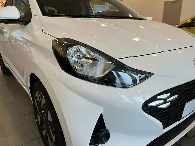 Nuevo Hyundai i10 62 CV (45 kW) 2025 Blanco Utilitario