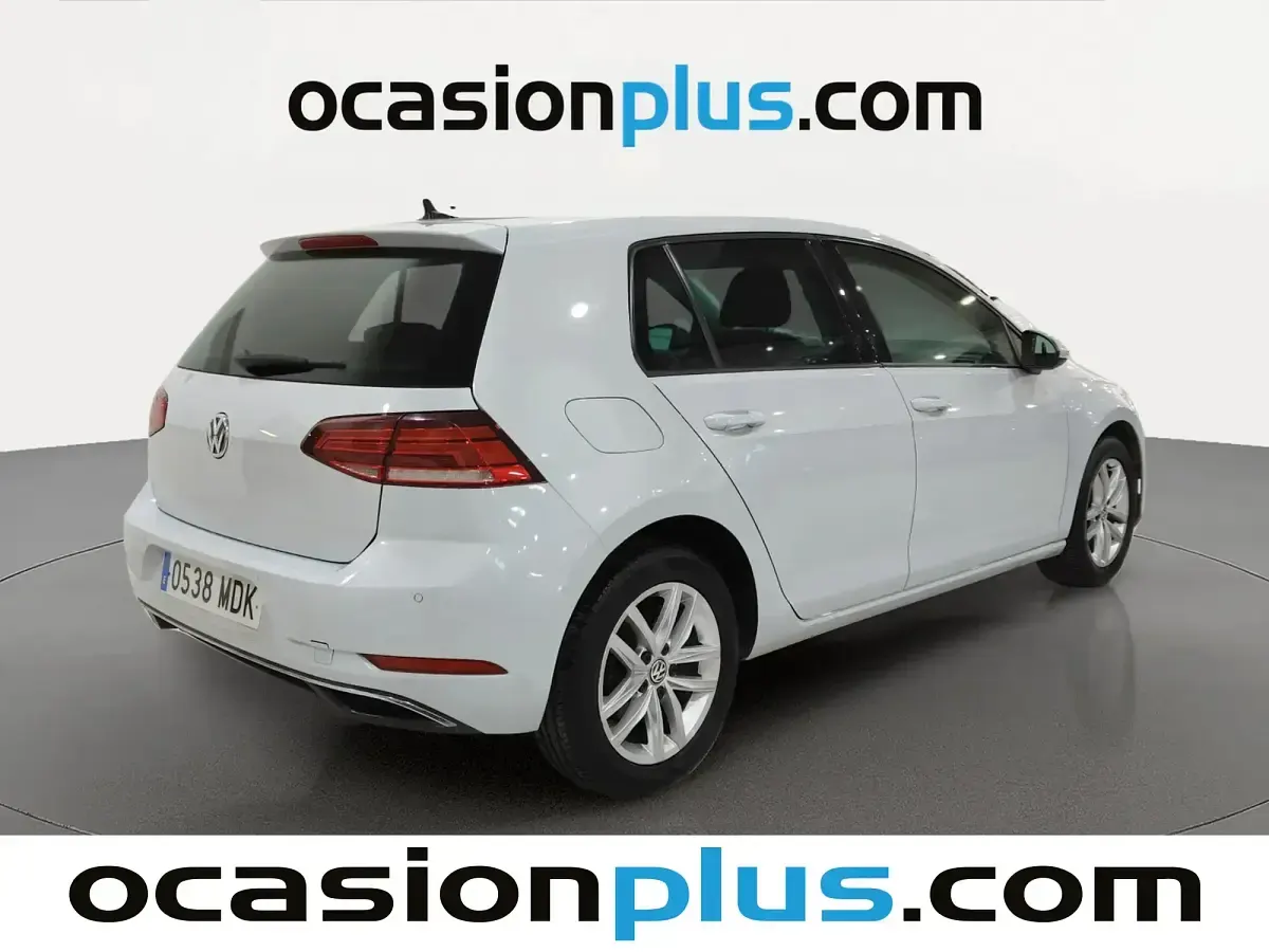 Usado VW Golf VII Advance 110 CV (80 kW) 2017 Gris