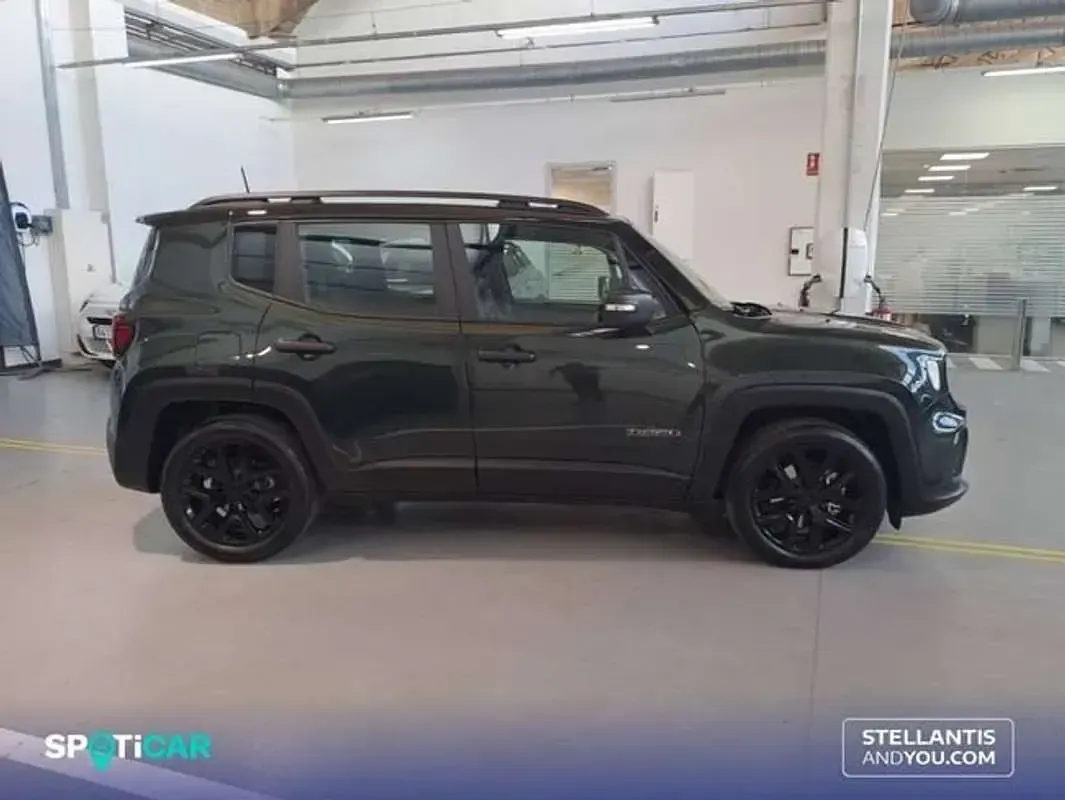 Usado Jeep Renegade Summit 131 CV (96 kW) 2025 Verde SUV
