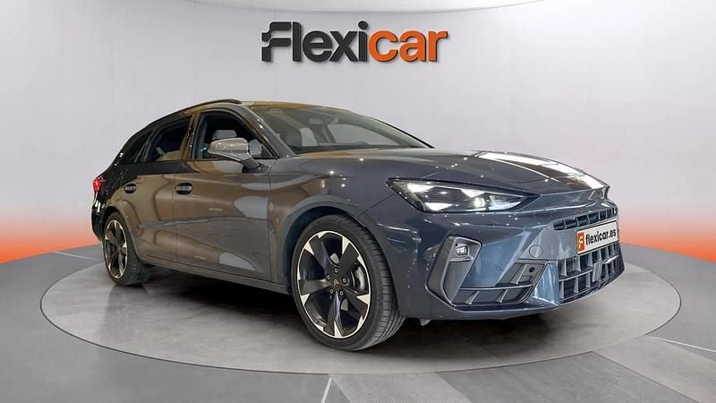 Usado Cupra Leon 150 CV (110 kW) 2025 Gris Familiar