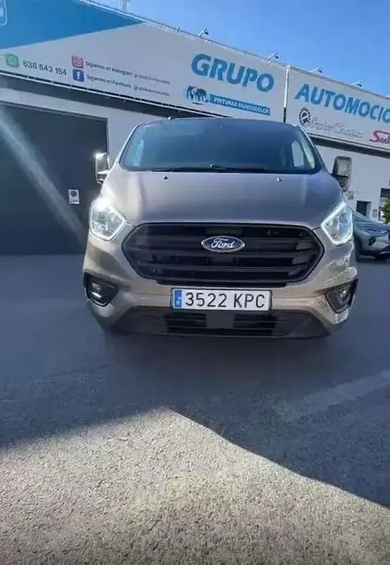 Usado Ford Transit Custom Trend 131 CV (96 kW) 2018 Familiar